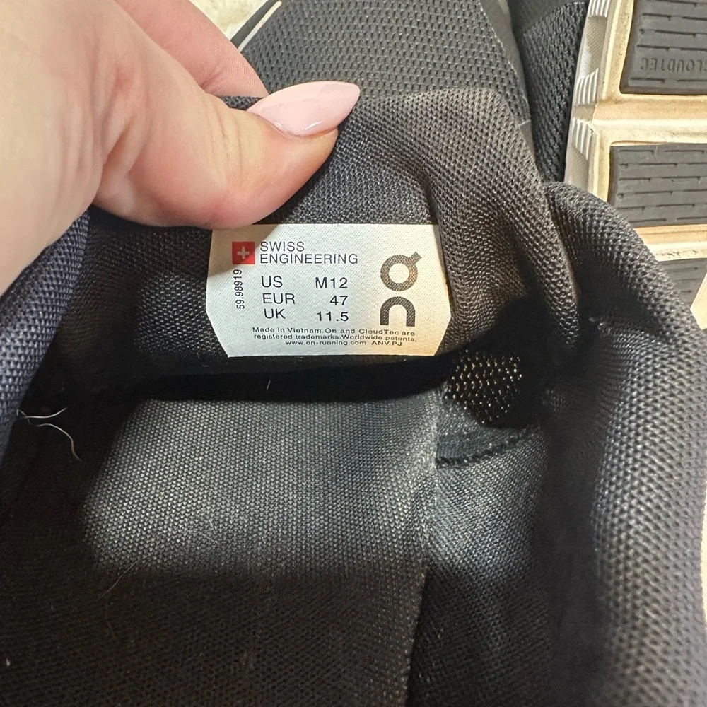 On Cloud 5 Tennis Shoes - Picture 5 of 5